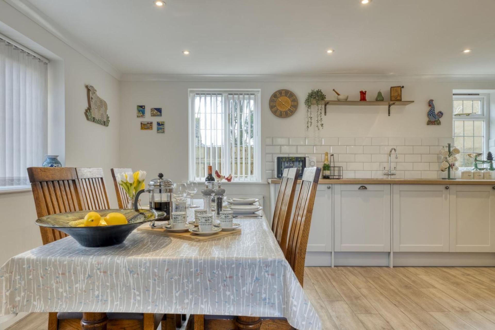 Manor Close Cottage Bourton-on-the-Water Bagian luar foto